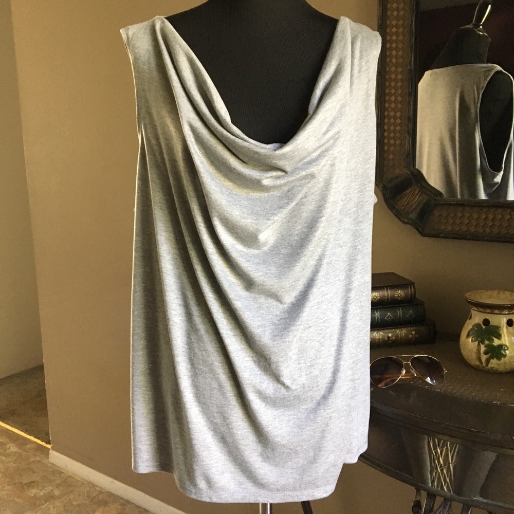 CABLE & GAUGE WOMAN GREY SHIMMER SLEEVELESS COWL NWOT, SZ 2X PLUS SIZE